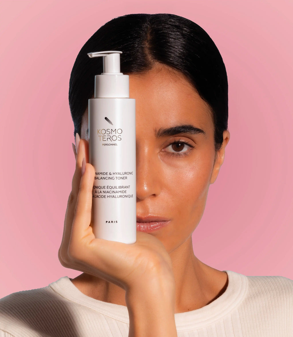 TONIQUE ÉQUILIBRANT À LA NIACINAMIDE ET À L'ACIDE HYALURONIQUE