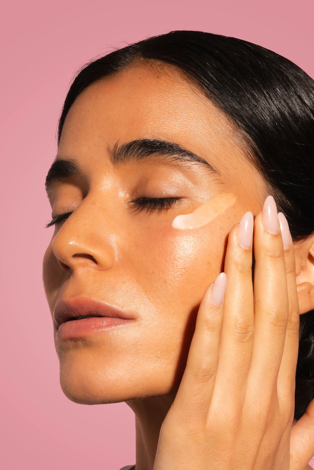 CRÈME ÉQUILIBRANTE À LA NIACINAMIDE ET À L'ACIDE HYALURONIQUE