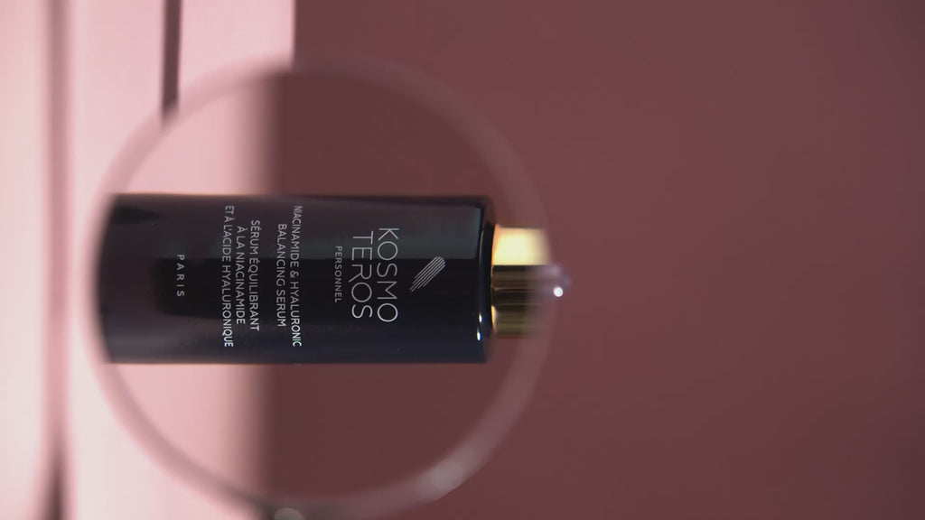 SÉRUM ÉQUILIBRANT À LA NIACINAMIDE ET À L'ACIDE HYALURONIQUE